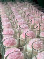 Vela en vaso con peonia