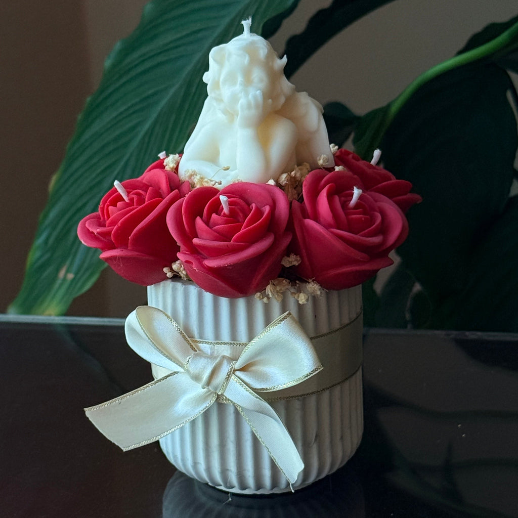 Bouquet rosas con ángel