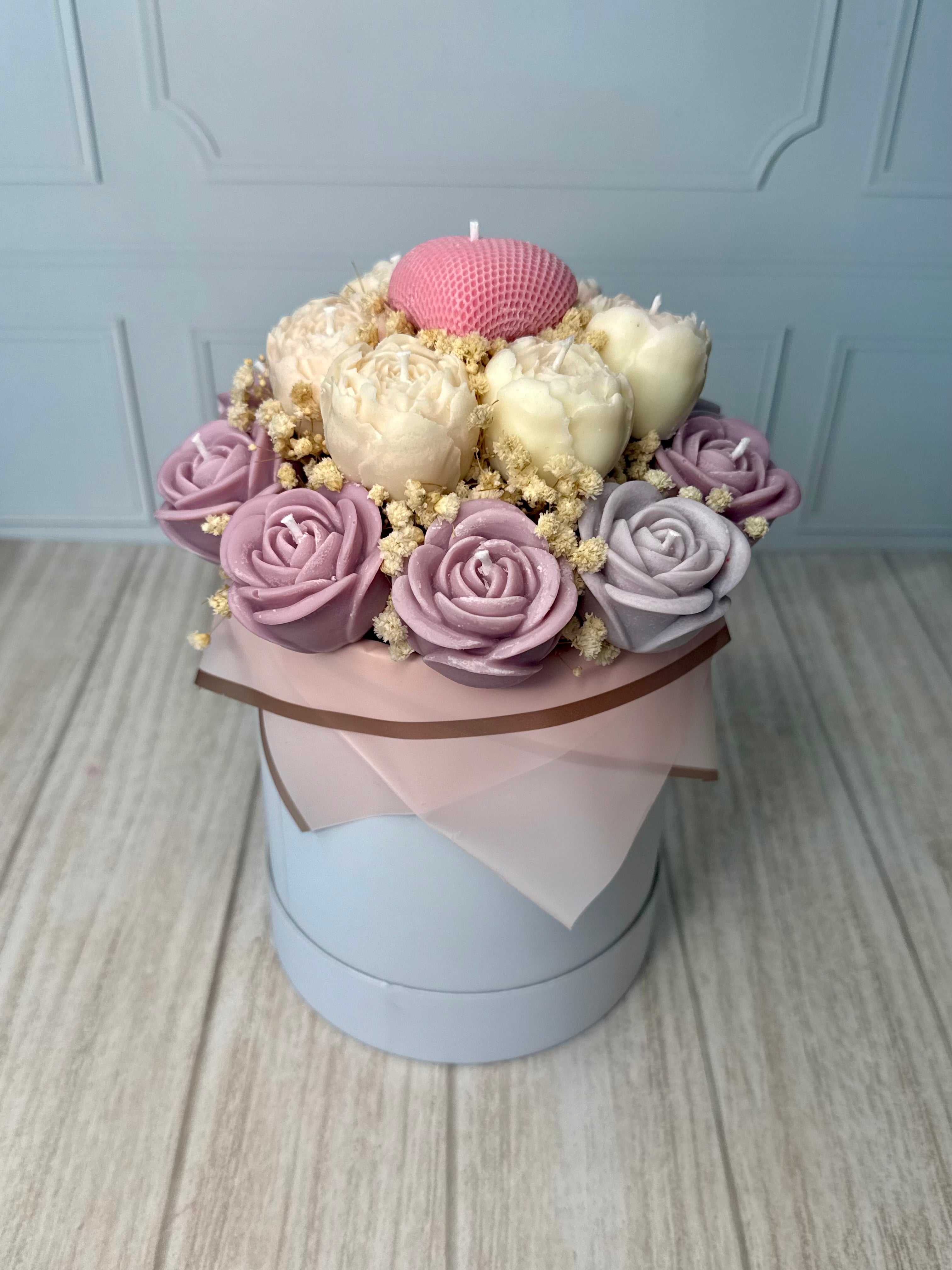 Candle box peonias & rosas con corazón