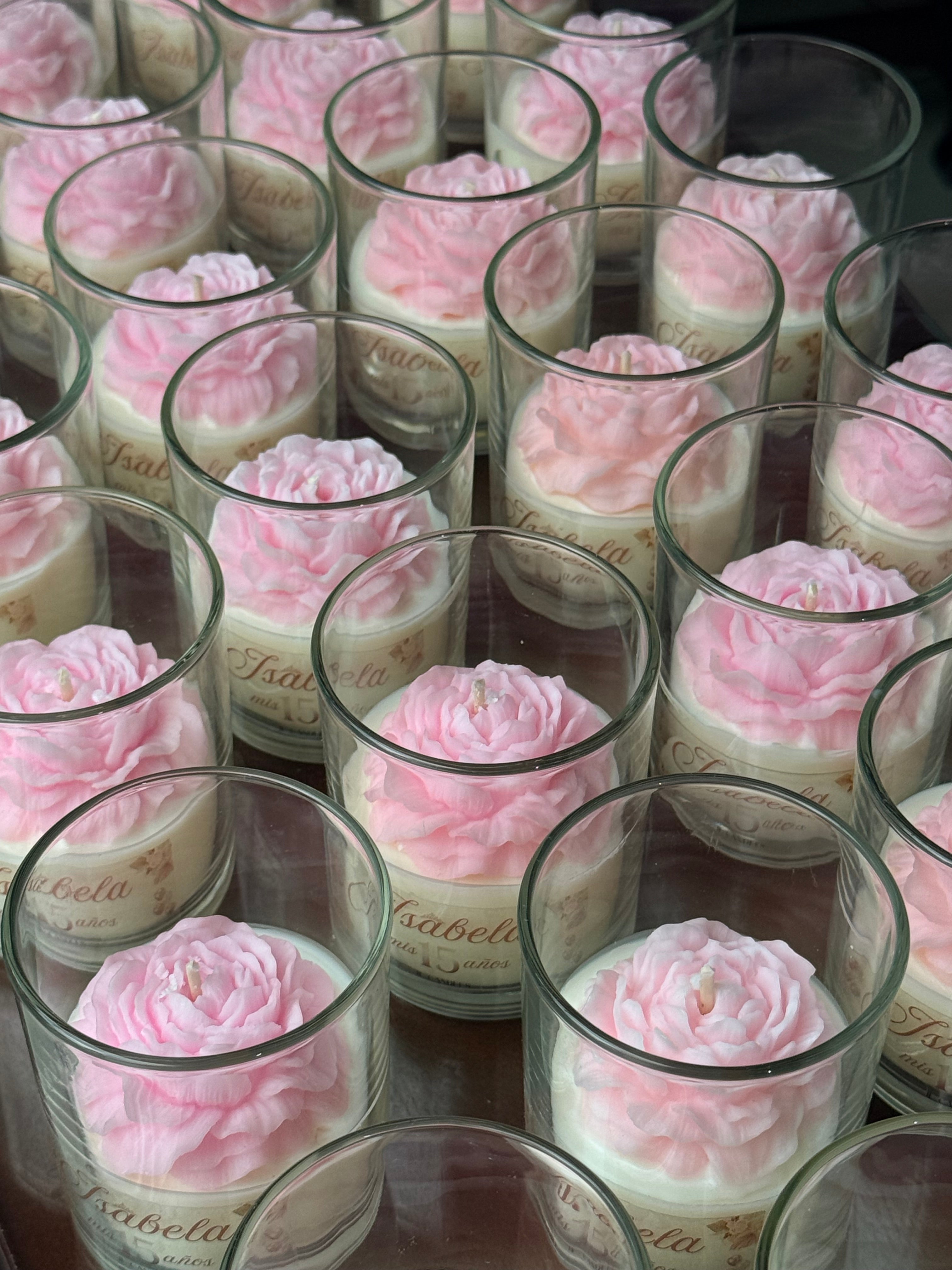 Vela en vaso con peonia