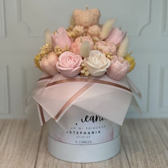 Candle box oso con tulipanes y rosas